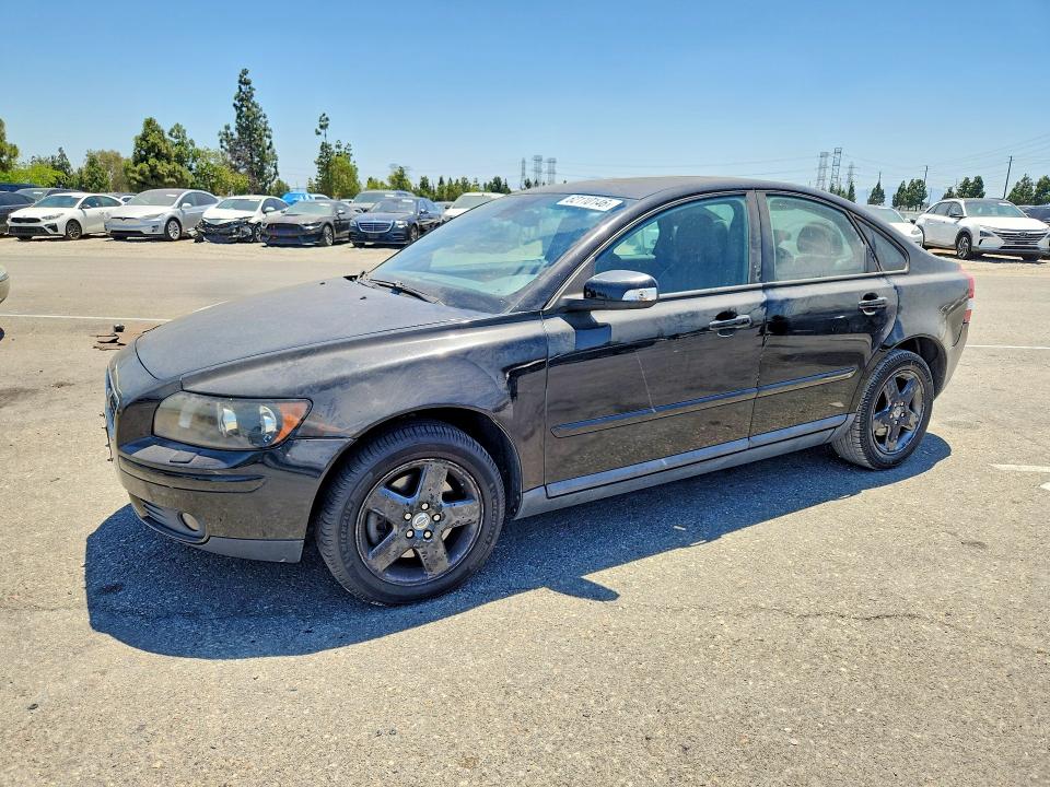 2007 Volvo S40 VIN YV1MH682272313708 COPART salvage auction — MINOR DENT/SCRATCHES, CA - SALVAGE CERTIFICATE, sold $225 on 2026-09-10 (photo 1)
