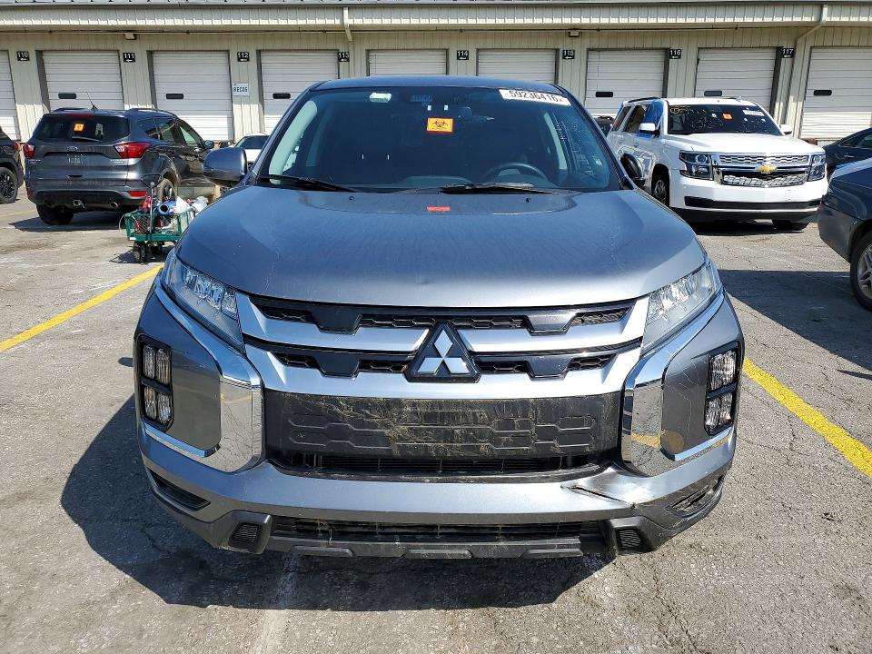 2025 Mitsubishi Outlander VIN JA4ARUAU2SU008724 COPART salvage auction — WATER/FLOOD, Fl - Cert Of Title-Slvg Rebld Flood, sold $5,200 on 2026-07-29 (photo 5)