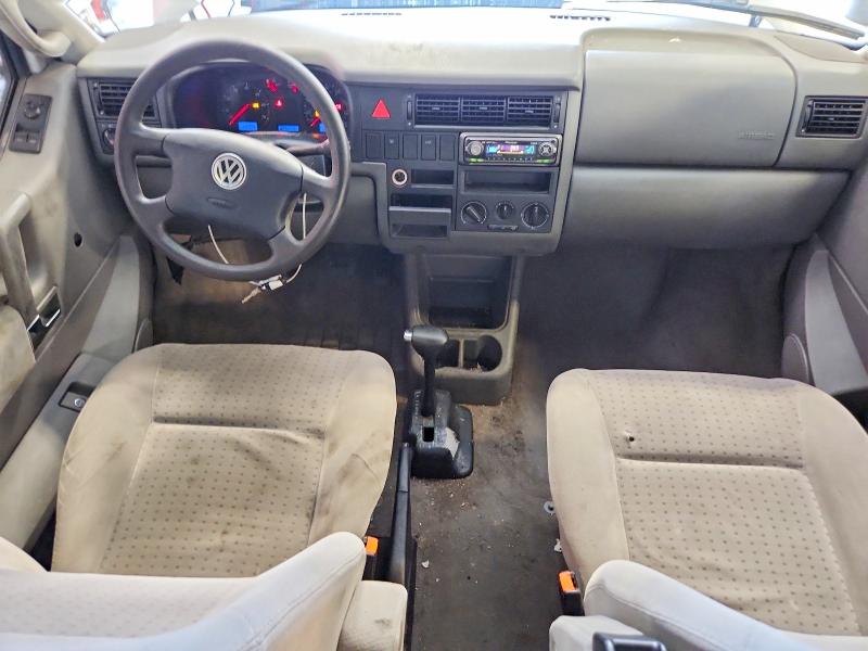 2002 Volkswagen Eurovan VIN WV2NB47042H045932 COPART salvage auction — UNDERCARRIAGE, On - Permit No Brand - Unfit, sold $3,450 on 2026-08-13 (photo 8)