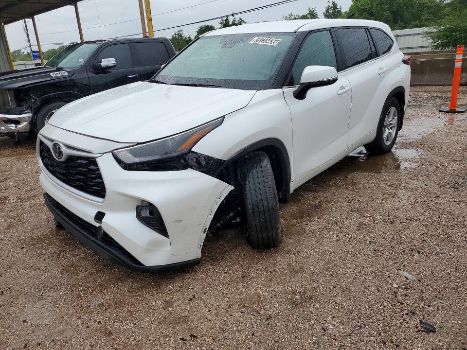 2025 Toyota Highlander VIN 5TDKDRBH7SS588158 COPART salvage auction — FRONT END, CA - CERTIFICATE OF TITLE, sold $4,600 on 2026-07-29 (photo 1)