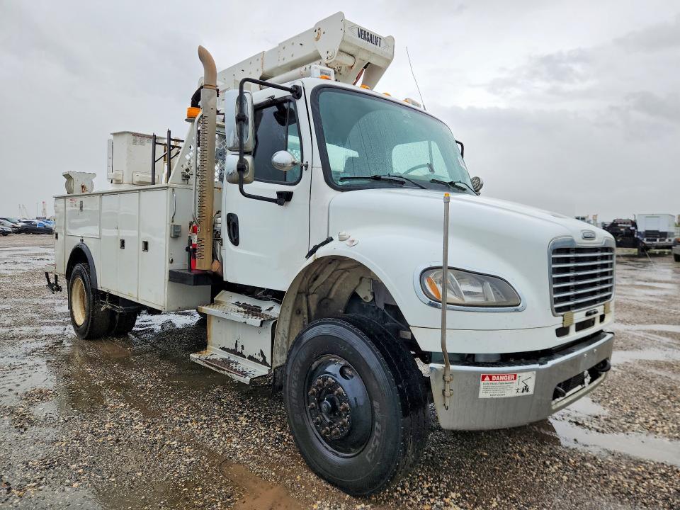 2016 Freightliner M2 VIN 1FVACYCY5GHHH2987 COPART salvage auction — MINOR DENT/SCRATCHES, TX - CERTIFICATE OF TITLE, sold $30,000 on 2026-09-22 (photo 4)