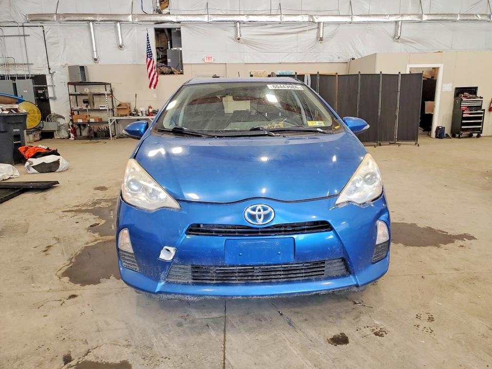 2013 Toyota Prius c VIN JTDKDTB36D1554245 COPART salvage auction — FRONT END, Vt - Certificate Of Title, sold $200 on 2026-07-20 (photo 5)