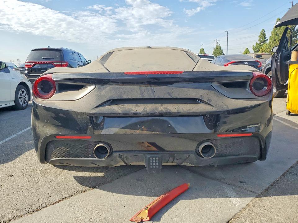 2018 Ferrari VIN ZFF79ALA8J0229480 COPART salvage auction — FRONT END, Nc - Dis/Dlr/Exp Only Salvage Title (P), sold $44,500 on 2026-08-06 (photo 6)