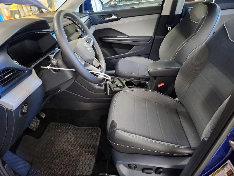 2024 Volkswagen Taos VIN 3VVVX7B23RM065431 COPART salvage auction — NORMAL WEAR, AK - CERTIFICATE OF VEHICLE TITLE, sold $9,400 on 2026-08-11 (photo 7)