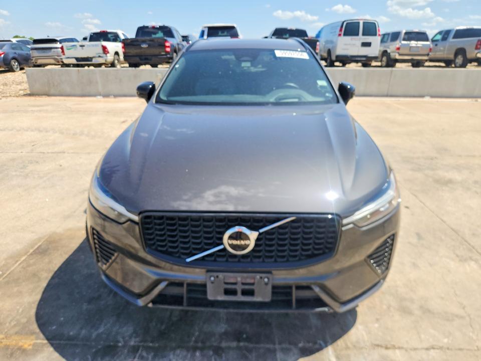 2022 Volvo Xc60 VIN YV4062RM8N1953876 COPART salvage auction — WATER/FLOOD, Salvage Title, sold $4,150 on 2026-07-27 (photo 5)