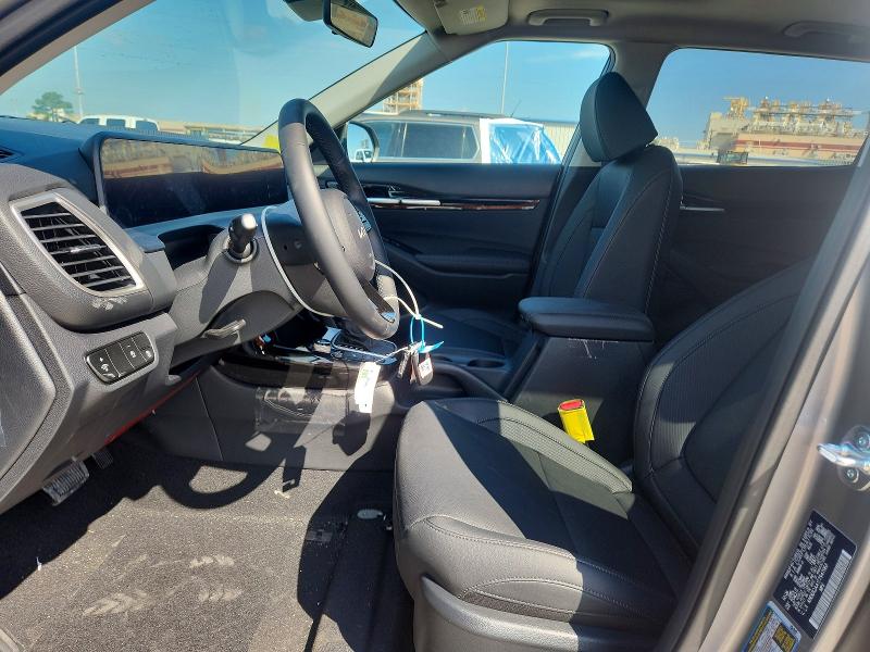2026 Kia Seltos VIN KNDER2AA1T7947963 COPART salvage auction — WATER/FLOOD, MI - CERT OF TITLE-SALVAGE FLOOD, sold $12,700 on 2026-08-12 (photo 7)