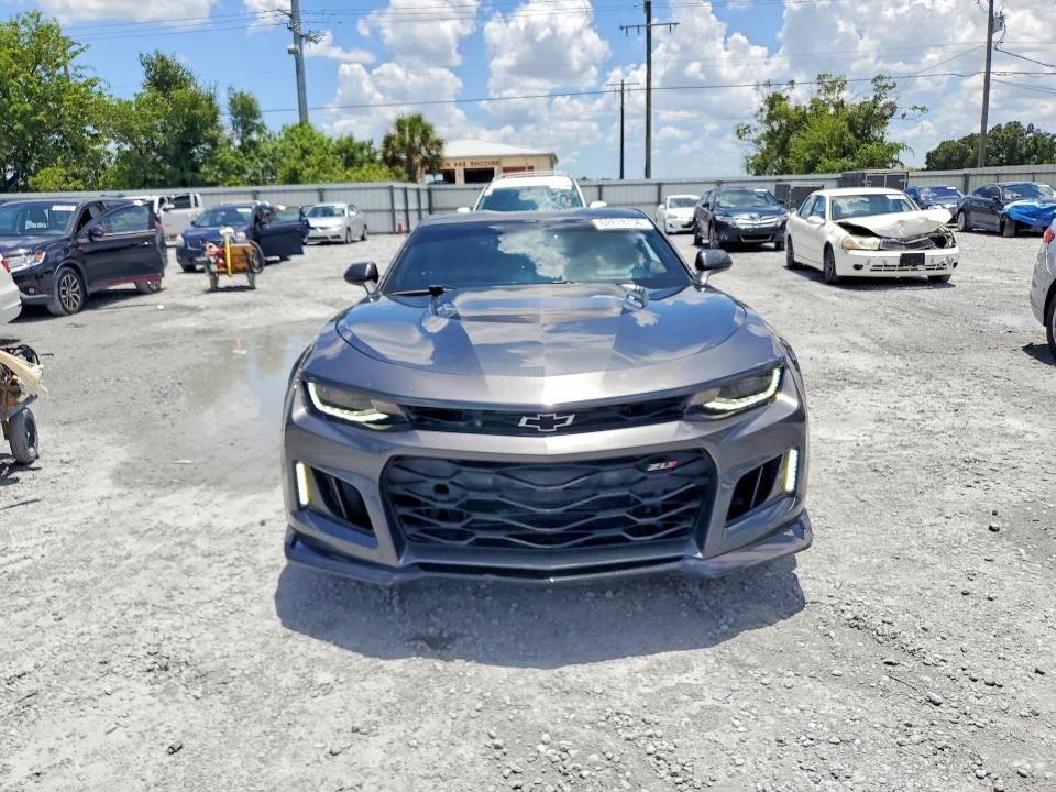 2017 Chevrolet Camaro VIN 1G1FJ1R61H0159103 COPART salvage auction — NORMAL WEAR, Ca - Cert Of Title-Salvaged, sold $13,100 on 2026-07-30 (photo 5)