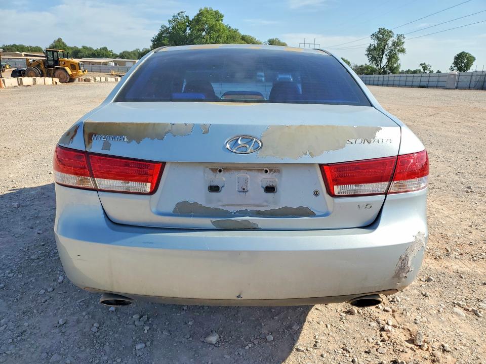 2006 Hyundai Sonata VIN 5NPEU46F26H130421 COPART salvage auction — MINOR DENT/SCRATCHES, OK - CERT OF TITLE-SALVAGE, sold $100 on 2026-07-16 (photo 6)