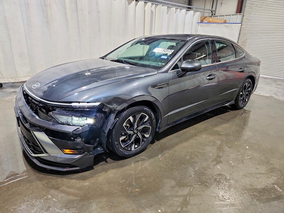 2025 Hyundai Sonata VIN KMHL64JA8SA499844 COPART salvage auction — FRONT END, TX - CERTIFICATE OF TITLE, sold $8,800 on 2026-07-20 (photo 1)