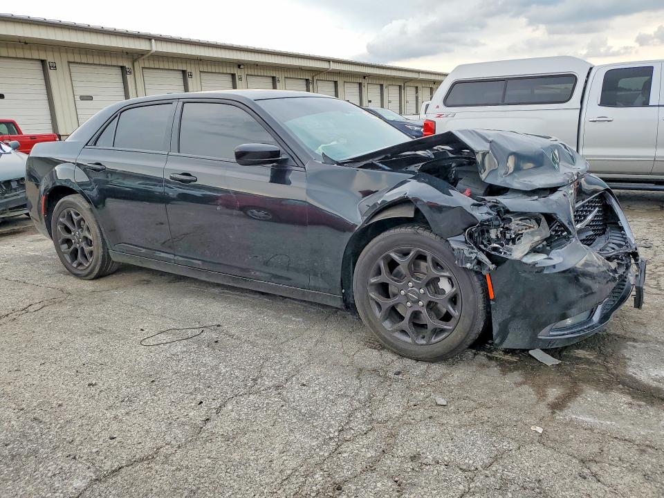 2019 Chrysler 300 VIN 2C3CCAGG2KH610773 COPART salvage auction — FRONT END, Ky - Certificate Of Title, sold $700 on 2026-07-27 (photo 4)