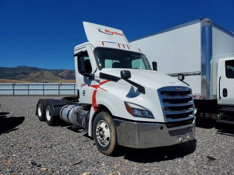 2023 Freightliner Cascadia 126 VIN 3AKJHLDV6PDNZ1952 — COPART salvage auction photo