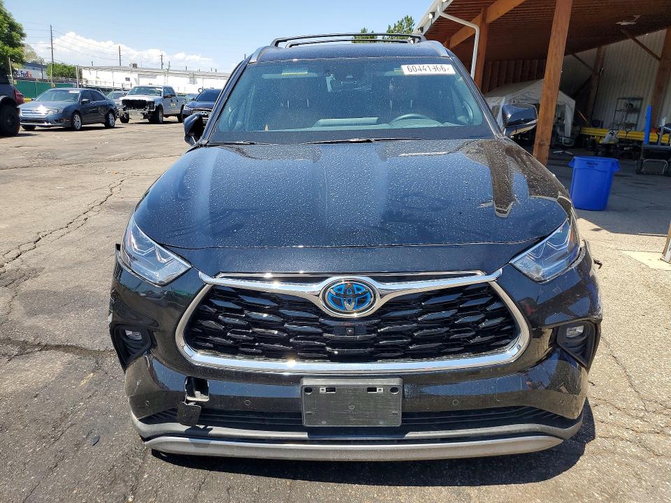 2024 Toyota VIN 5TDEBRCH2RS644728 COPART salvage auction — FRONT END, CO - SALVAGE TITLE, sold $14,400 on 2026-07-21 (photo 5)