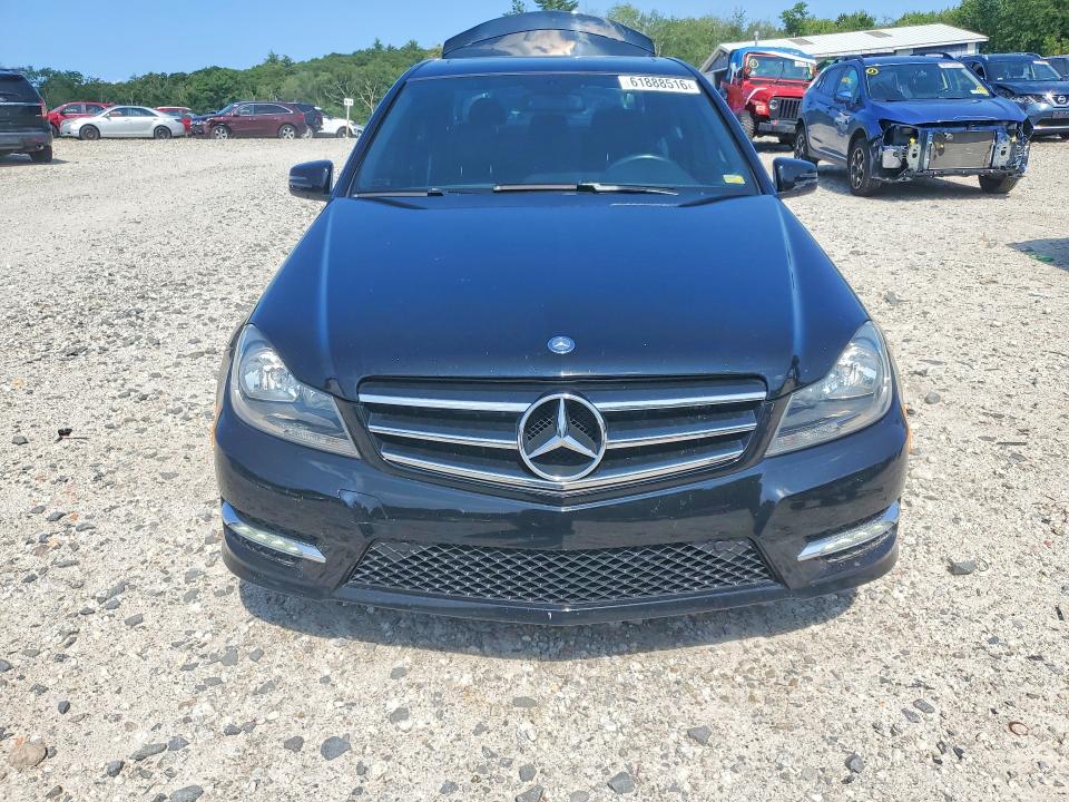 2014 Mercedes-benz C-klasse VIN WDDGF8AB2EG160185 COPART salvage auction — REAR END, In - Cert Of Title - Rebuilt Vehicl, sold $2,700 on 2026-08-12 (photo 5)