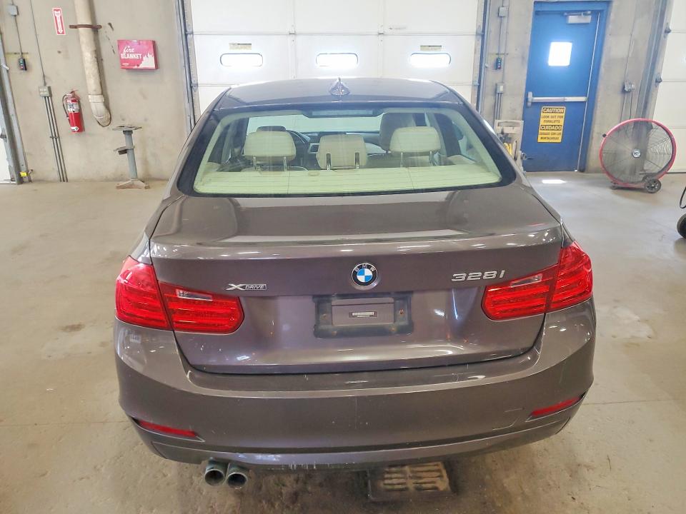 2013 BMW 3er VIN WBA3B5C56DF590894 COPART salvage auction — MECHANICAL, Salvage Title, sold $525 on 2026-07-21 (photo 6)