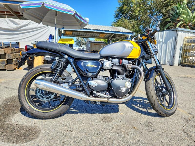 2017 Triumph motorcycle Street VIN SMTD50GN8HT807494 COPART salvage auction — FRONT END, CA - SALVAGE CERTIFICATE, sold $1,300 on 2026-09-18 (photo 1)
