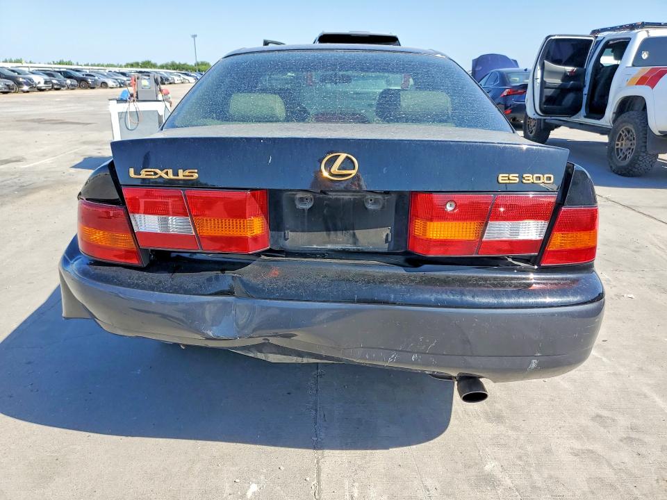 1997 Lexus Es 300 VIN JT8BF22G8V5010135 COPART salvage auction — REAR END, Tx - Salvage Vehicle Title, sold $200 on 2026-07-20 (photo 6)