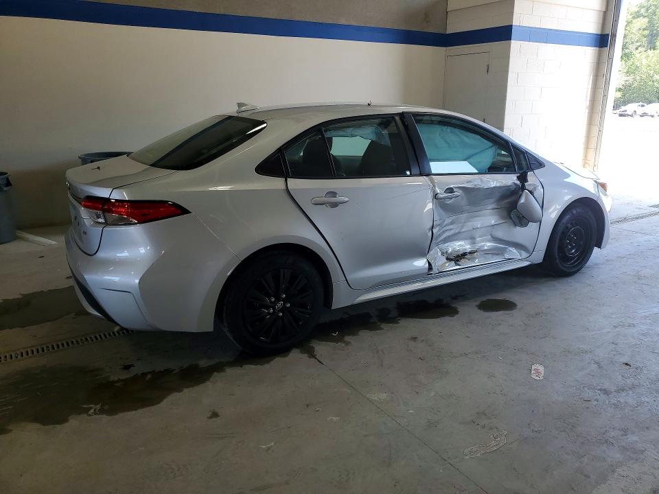 2021 Toyota Corolla VIN 5YFEPMAE6MP187212 COPART salvage auction — SIDE, Va - Cert Of Title - Salvage, sold $2,750 on 2026-07-24 (photo 3)
