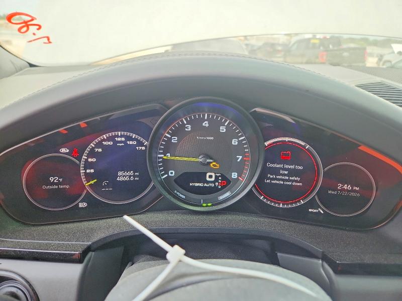 2022 Porsche Cayenne VIN WP1AE2AY0NDA26599 COPART salvage auction — NORMAL WEAR, Mo - Dealer Only Clean Title, sold $6,100 on 2026-07-28 (photo 9)