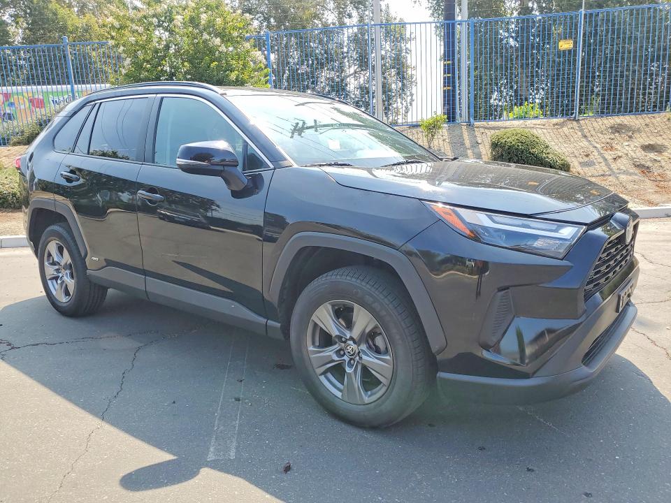 2023 Toyota Rav 4 VIN 4T3RWRFV7PU091111 COPART salvage auction — NORMAL WEAR, NJ - DIS/DLR/EXP ONLY CLEAN TITLE (P), sold $18,200 on 2026-07-30 (photo 4)