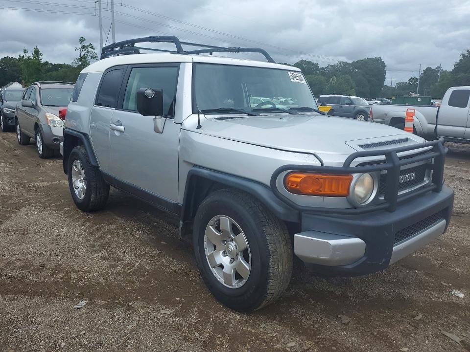 2008 Toyota Fj cruiser VIN JTEZU11F38K002860 COPART salvage auction — MINOR DENT/SCRATCHES, LA - CERTIFICATE OF TITLE (P), sold $3,550 on 2026-07-24 (photo 4)