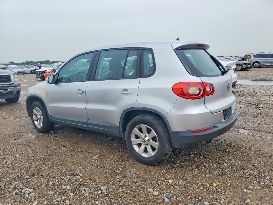 2009 Volkswagen Tiguan VIN WVGAV75N99W512817 COPART salvage auction — MECHANICAL, TX - CERTIFICATE OF TITLE, sold $475 on 2026-08-06 (photo 2)