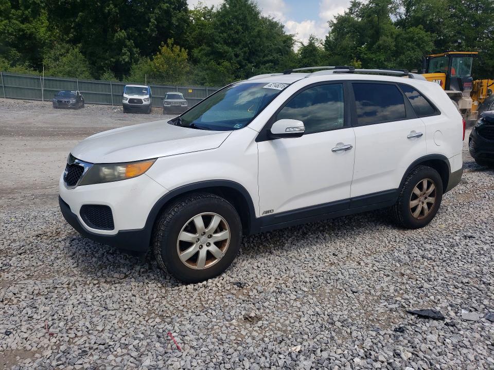 2011 Kia Sorento VIN 5XYKTDA24BG177980 COPART salvage auction — MINOR DENT/SCRATCHES, Tn - Certificate Of Title, sold $700 on 2026-07-28 (photo 1)