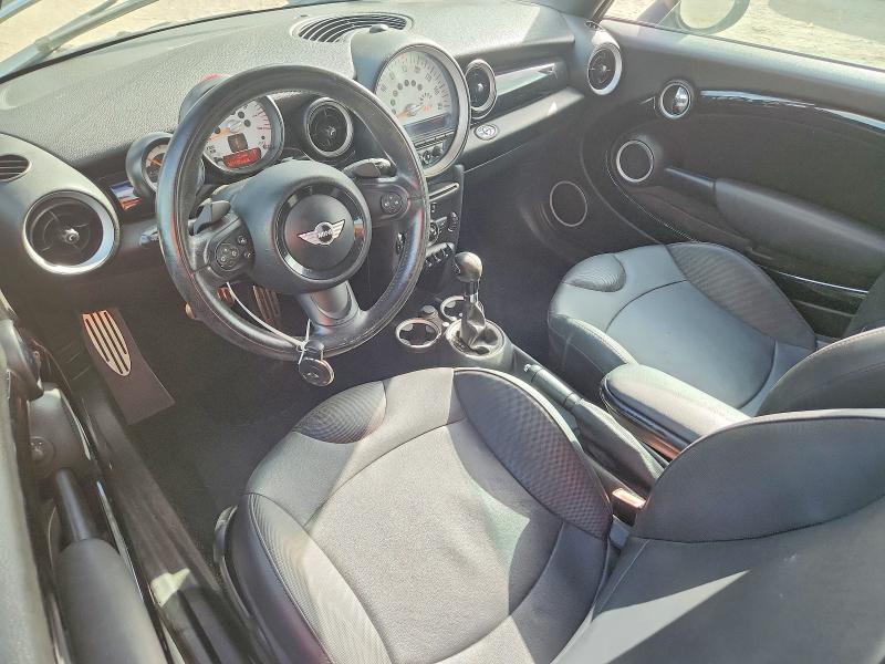 2012 Mini Cooper VIN WMWZP3C52CT550067 COPART salvage auction — MECHANICAL, FL - CERTIFICATE OF TITLE, sold $800 on 2026-07-21 (photo 8)