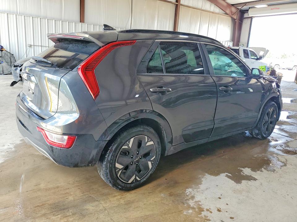 2024 Kia Niro VIN KNDCR3L10R5122026 COPART salvage auction — FRONT END, PA - CERT OF TITLE, sold $4,100 on 2026-07-22 (photo 3)