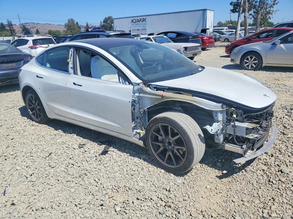 2020 Tesla Model 3 VIN 5YJ3E1EA5LF613937 COPART salvage auction — FRONT END, Ca - Salvage Certificate, sold $4,550 on 2026-09-02 (photo 4)