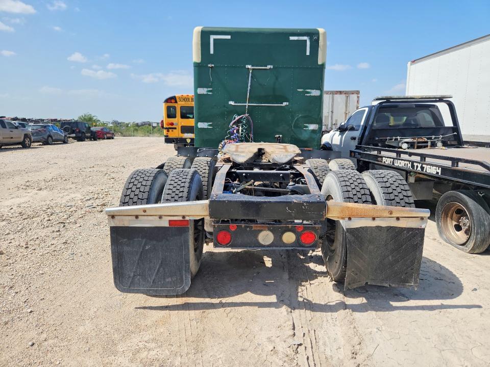2002 Peterbilt 379 VIN 1XP5DB9XX2D574170 COPART salvage auction — SIDE, IN - CERTIFICATE OF TITLE, sold $13,300 on 2026-08-24 (photo 6)