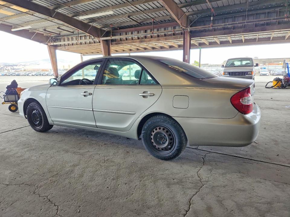 2002 Toyota Camry VIN JTDBE32K720057471 COPART salvage auction — MINOR DENT/SCRATCHES, CA - DIS/DLR/EXP ONLY CLEAN TITLE, sold $375 on 2026-07-30 (photo 2)