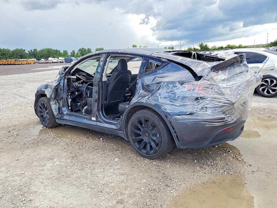 2021 Tesla Model y VIN 5YJYGDEE4MF062616 COPART salvage auction — ALL OVER, MN - CERTIFICATE OF TITLE (P), sold $6,900 on 2026-07-28 (photo 2)