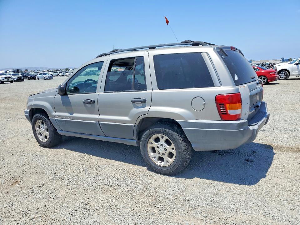 2001 Jeep Cherokee VIN 1J4GX48S81C502546 COPART salvage auction — MINOR DENT/SCRATCHES, Ca - Dis/Dlr/Exp Only Clean Title, sold $325 on 2026-07-21 (photo 2)