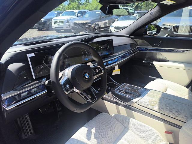 2026 BMW 7er VIN WBA33EH02TCW78982 COPART salvage auction — HAIL, Nj - Cert Of Title-Salvage, sold $73,000 on 2026-08-04 (photo 7)