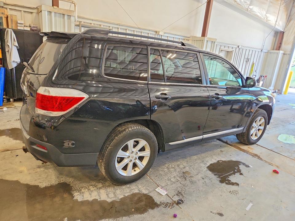 2011 Toyota Highlander VIN 5TDBK3EH9BS088159 COPART salvage auction — SIDE, Wi - Certificate Of Title, sold $1,300 on 2026-07-29 (photo 3)