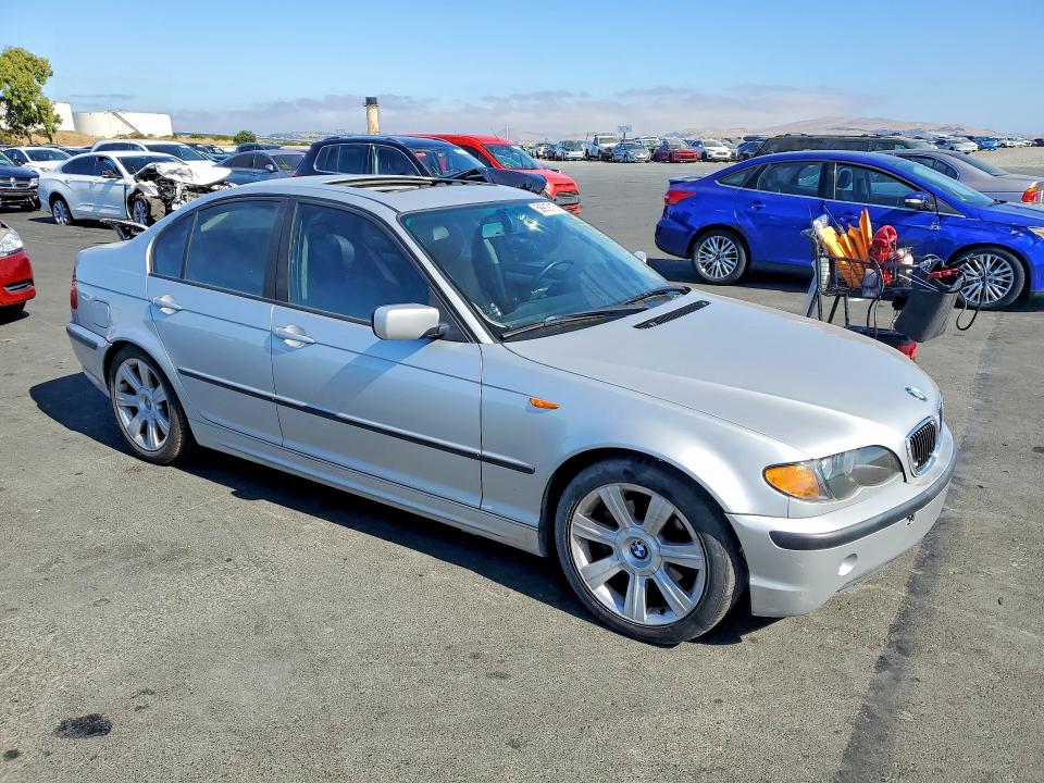2002 BMW 3 series VIN WBAEV33492KL68351 COPART salvage auction — REAR END, Ca - Dis/Dlr/Exp Only Lien Papers (P), sold $300 on 2026-07-27 (photo 4)