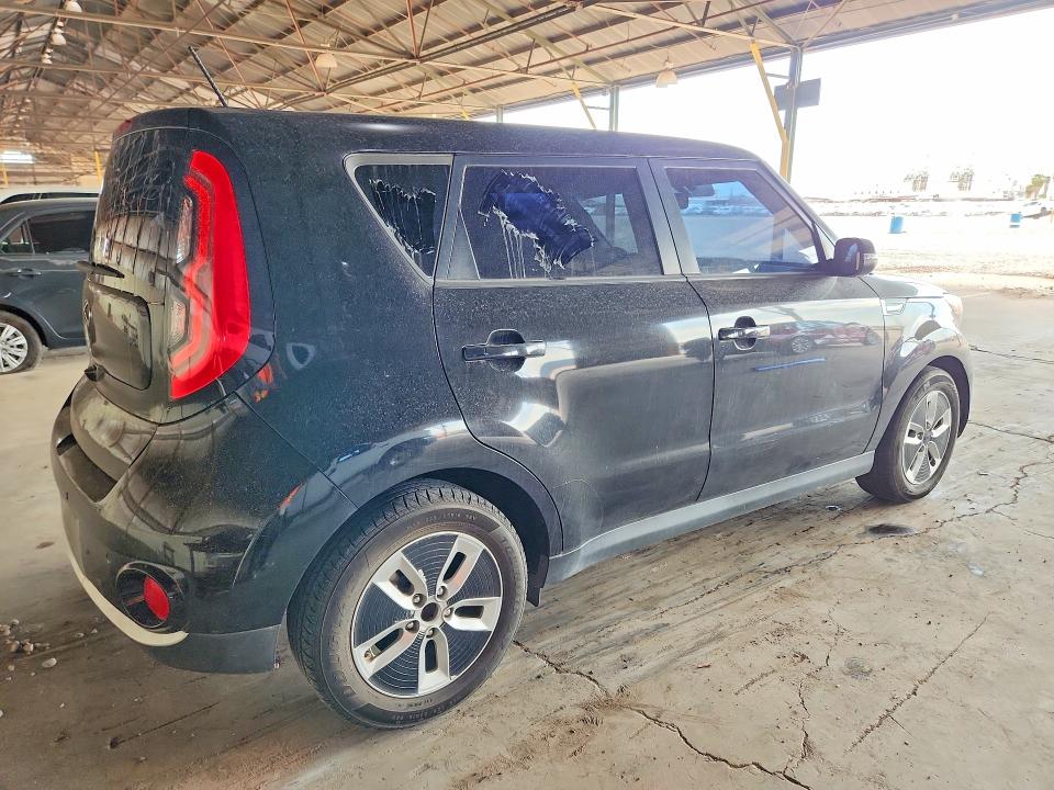 2016 Kia Soul VIN KNDJX3AE0G7011545 COPART salvage auction — NORMAL WEAR, Az - Cert Of Title - Salvage, sold $775 on 2026-07-29 (photo 3)