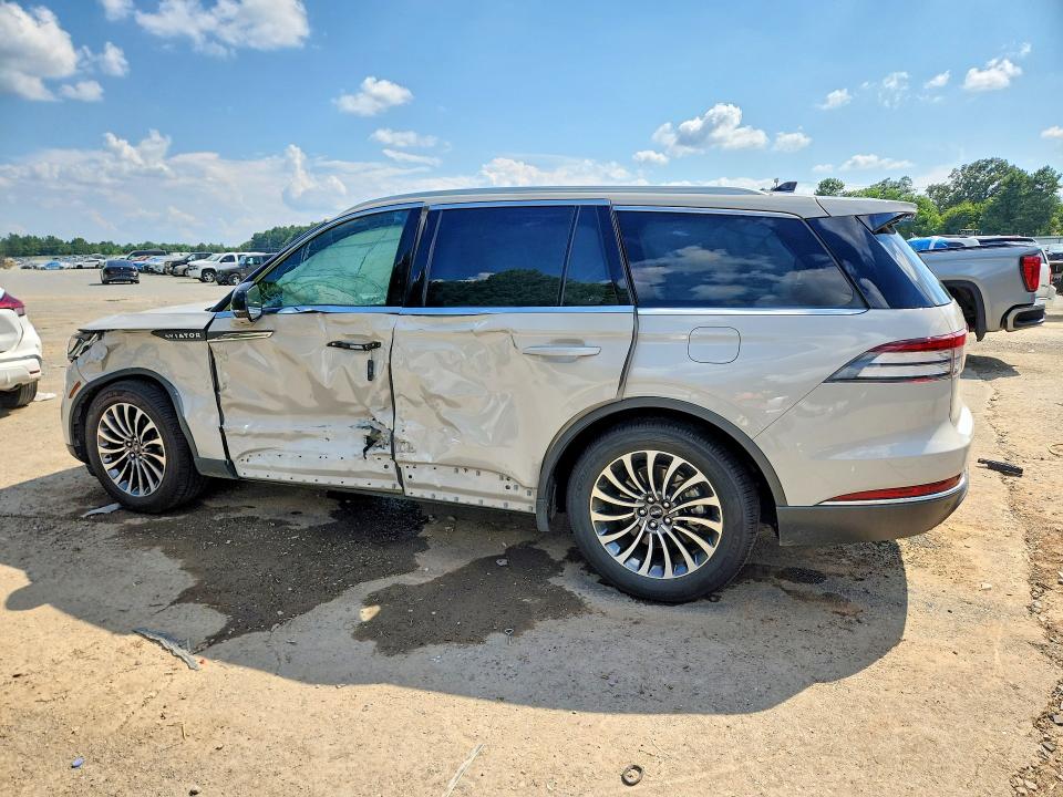 2021 Lincoln Aviator VIN 5LM5J7WC3MGL12364 COPART salvage auction — SIDE, La - Cert Of Title-Salvage, sold $7,100 on 2026-07-30 (photo 2)