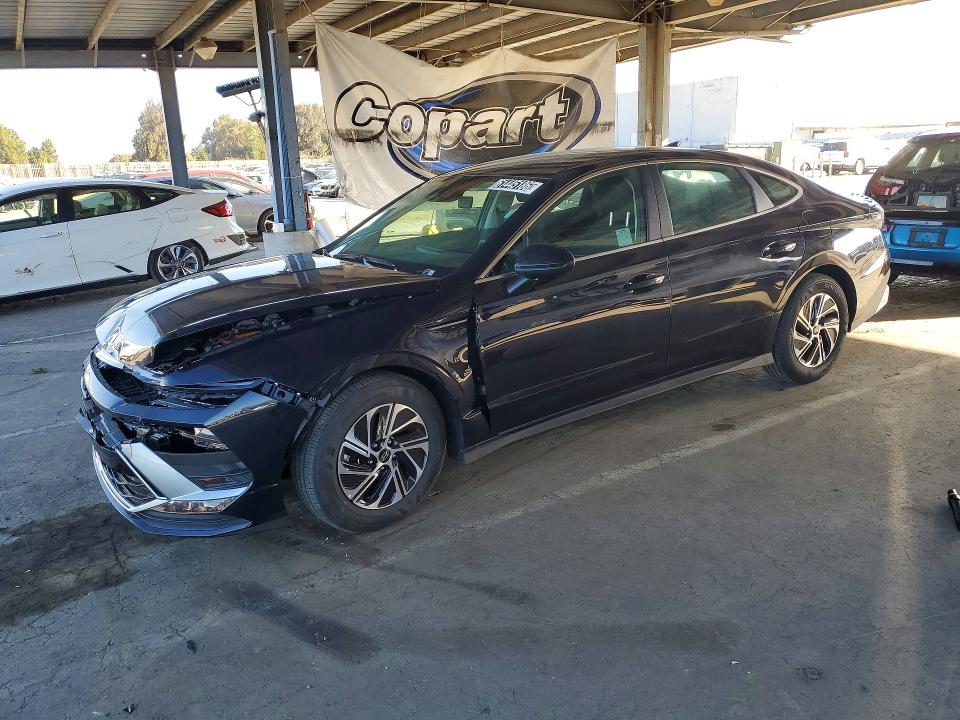 2026 Hyundai Sonata hybrid VIN KMHL24JJ9TA155274 COPART salvage auction — FRONT END, CA - CERTIFICATE OF TITLE (P), sold $6,900 on 2026-07-20 (photo 1)