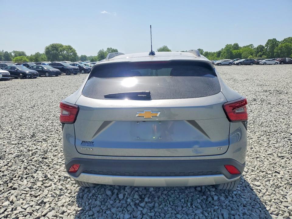 2025 Chevrolet Trax VIN KL77LHEPXSC294838 COPART salvage auction — HAIL, OH - CERT OF TITLE-SALVAGE, sold $9,100 on 2026-07-20 (photo 6)