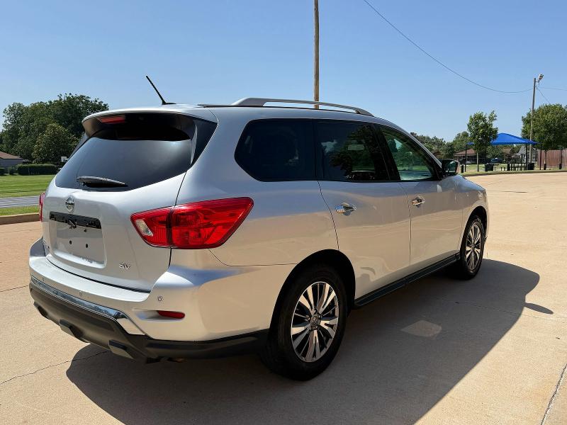 2018 Nissan Pathfinder VIN 5N1DR2MN8JC624231 COPART salvage auction — MINOR DENT/SCRATCHES, OK - CERTIFICATE OF TITLE (P), sold $2,150 on 2026-07-30 (photo 4)