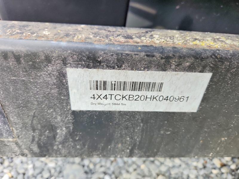 2017 Cherokee Grey wolf series VIN 4X4TCKB20HK040961 COPART salvage auction — ROOF, Pa - Certificate Of Salvage, sold $100 on 2026-07-23 (photo 8)