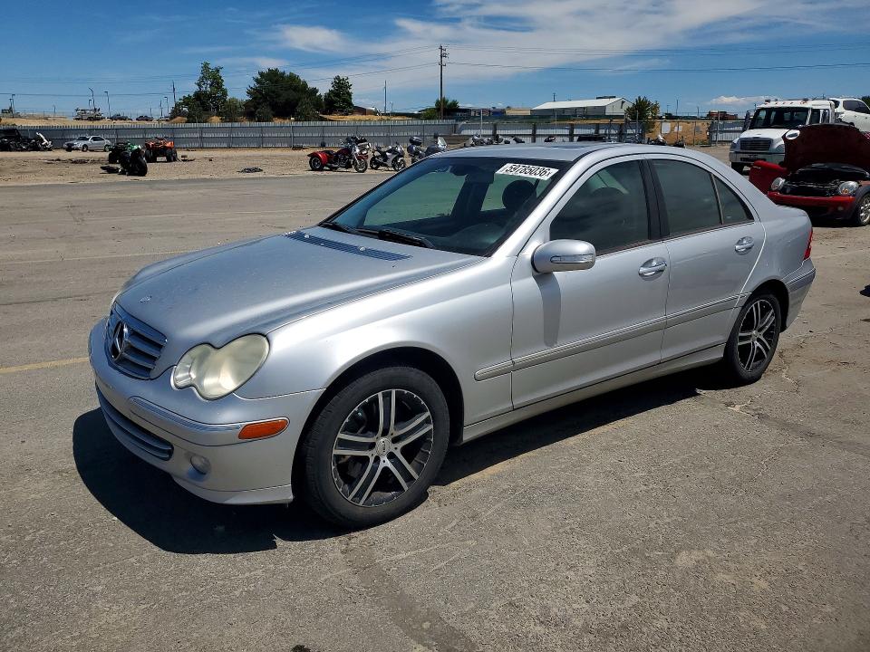 2005 Mercedes-benz C-klasse VIN WDBRF81J05F615999 COPART salvage auction — FRONT END, Id - Certificate Of Title, sold $550 on 2026-07-09 (photo 1)