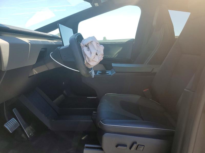 2024 Tesla Cybertruck VIN 7G2CEHED4RA050983 COPART salvage auction — FRONT END, Ca - Salvage Certificate (P), sold $22,500 on 2026-07-17 (photo 7)