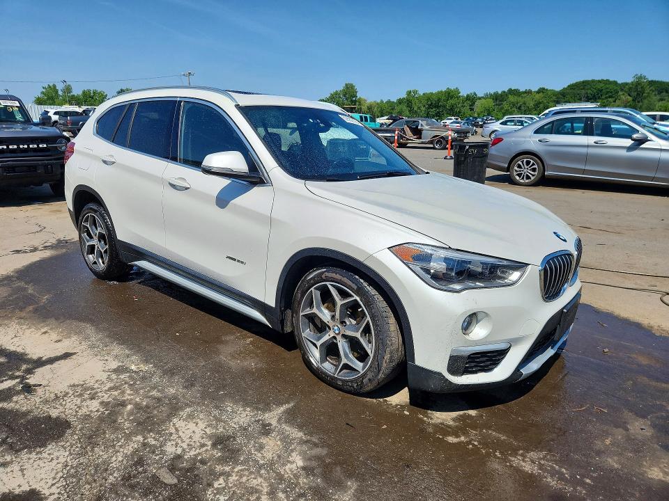 2018 BMW X1 VIN WBXHT3C38J5K31303 COPART salvage auction — SIDE, Ct - Cert Of Title-Salvage, sold $4,450 on 2026-08-04 (photo 4)