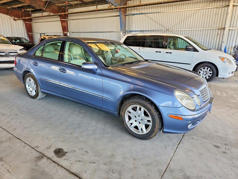 2004 Mercedes-benz E-class VIN WDBUF82J24X111293 COPART salvage auction — MINOR DENT/SCRATCHES, CA - DIS/DLR/EXP ONLY CLEAN TITLE, sold $400 on 2026-07-27 (photo 4)