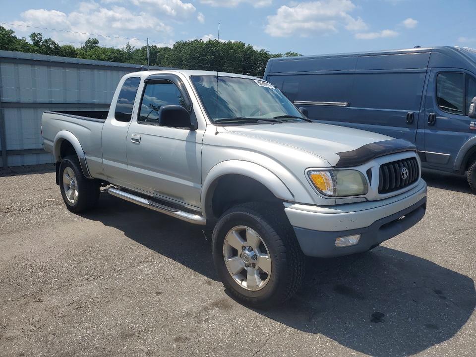 2002 Toyota Tacoma VIN 5TEWM72N02Z075171 COPART salvage auction — UNDERCARRIAGE, Nj - Certificate Of Title, sold $2,500 on 2026-07-28 (photo 4)