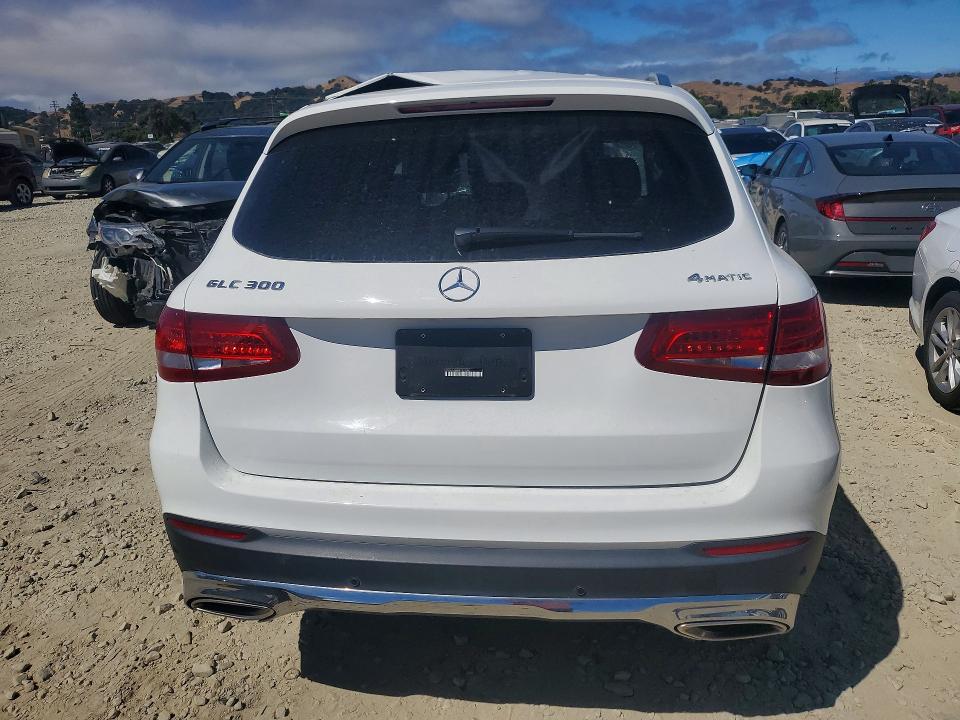2019 Mercedes-benz Glc VIN WDC0G4KBXKV123032 COPART salvage auction — ROLLOVER, Ca - Salvage Certificate, sold $2,950 on 2026-08-13 (photo 6)
