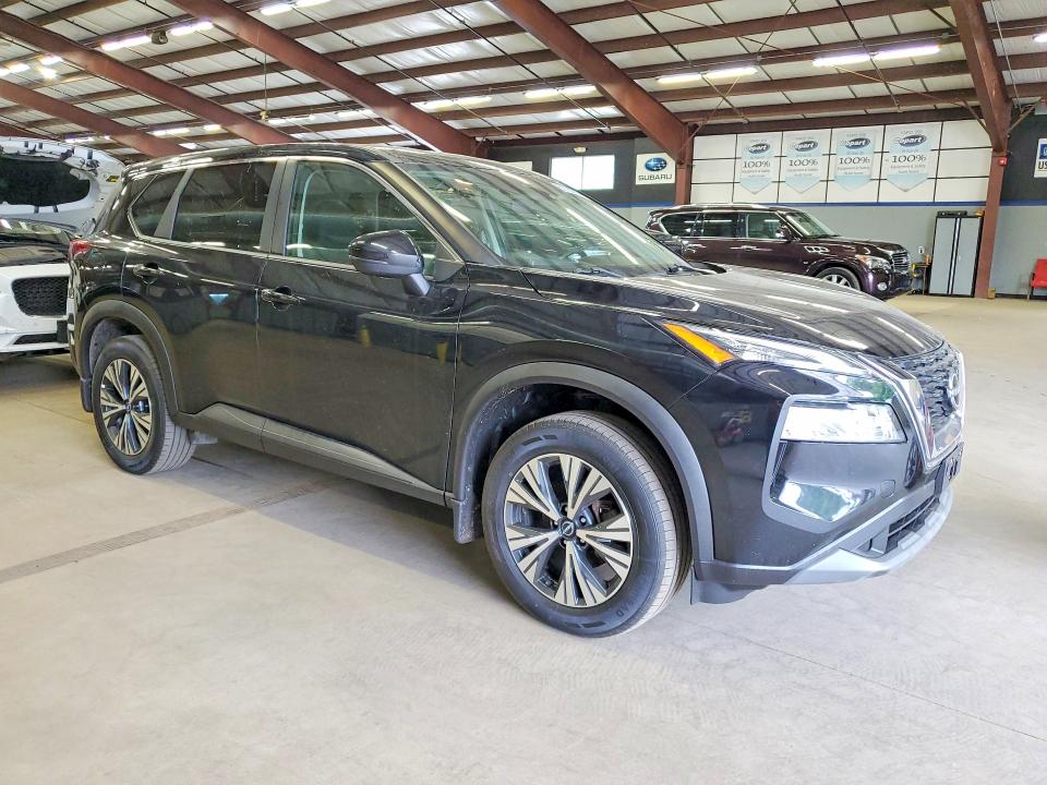 2022 Nissan Rogue VIN 5N1BT3BB4NC712285 COPART salvage auction — MINOR DENT/SCRATCHES, Ny - Certificate Of Title, sold $9,300 on 2026-08-21 (photo 4)
