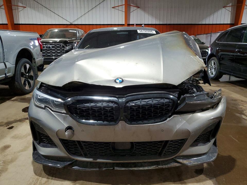 2020 BMW M340i VIN WBA5U9C02LFH67568 COPART salvage auction — BURN, AB - BOS - NONREPAIRABLE, sold $450 on 2026-07-28 (photo 5)